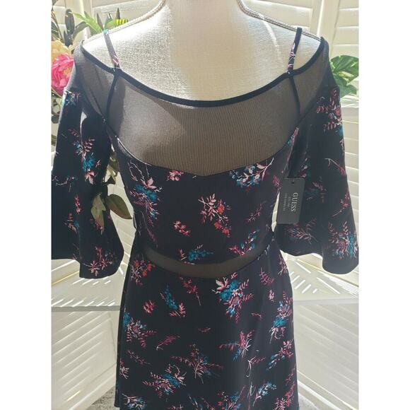 GUESS BLACK FLORAL DRESS WITH SHEER ACCENT SIZE 4 - Picture 7 of 7